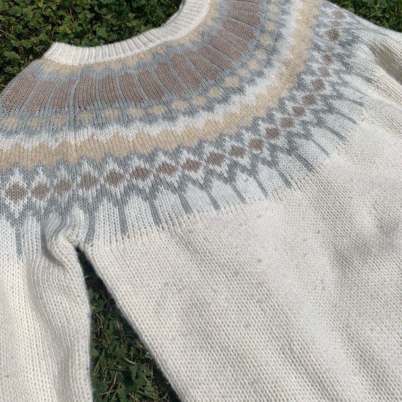 Sweater - Picture 2 of 2